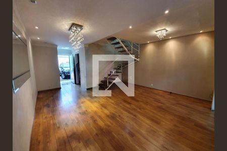 Casa de Condomínio à venda com 3 quartos, 115m² em Jardim das Esmeraldas, São Paulo