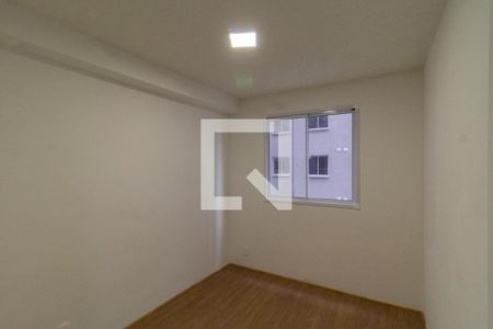 Quarto 2 de apartamento para alugar com 2 quartos, 37m² em Parque Industrial Tomas Edson, São Paulo