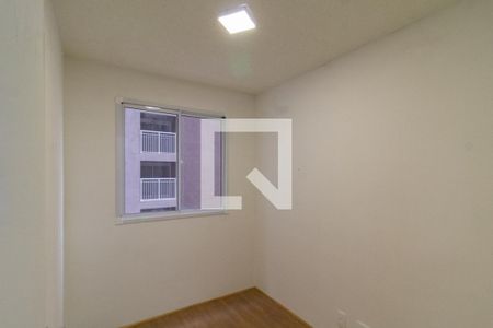 Quarto de apartamento para alugar com 2 quartos, 37m² em Parque Industrial Tomas Edson, São Paulo