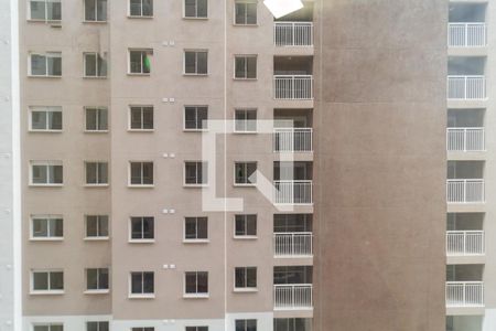 Quarto de apartamento para alugar com 2 quartos, 37m² em Parque Industrial Tomas Edson, São Paulo