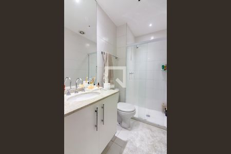 Banheiro de apartamento para alugar com 1 quarto, 41m² em Umuarama, Osasco