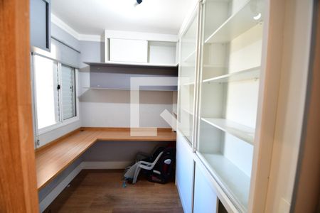 Escritório de apartamento à venda com 3 quartos, 80m² em Mansões Santo Antônio, Campinas