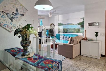 Sala de apartamento à venda com 3 quartos, 110m² em Icaraí, Niterói
