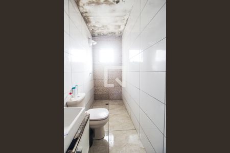 Banheiro de casa à venda com 2 quartos, 96m² em Jardim Belval, Barueri