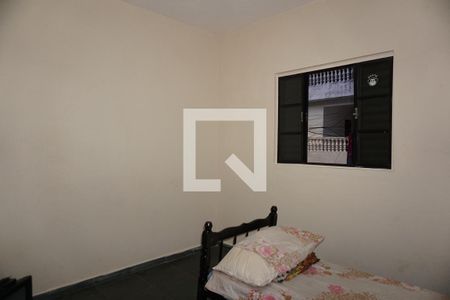 Quarto de casa para alugar com 1 quarto, 35m² em Conjunto Habitacional Pirajussara, Embu das Artes