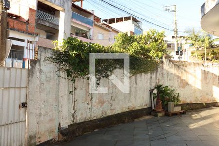 Casa para alugar com 2 quartos, 250m² em Jardim Sao Francisco, Embu das Artes
