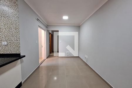 Sala  de apartamento para alugar com 2 quartos, 50m² em Vila Linda, Santo André