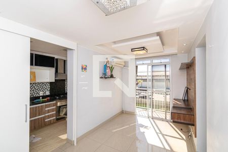 Sala de apartamento para alugar com 2 quartos, 55m² em Parada de Lucas, Rio de Janeiro