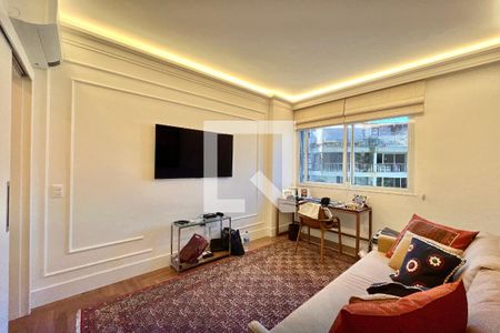Quarto 1 de apartamento à venda com 2 quartos, 90m² em Leblon, Rio de Janeiro