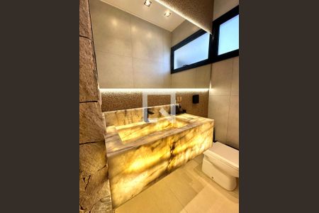 Banheiro de apartamento para alugar com 4 quartos, 230m² em Res. Araguaia, Goiânia