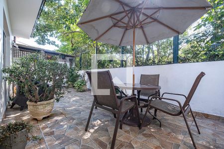 Sala - Varanda de casa à venda com 4 quartos, 300m² em Vila Madalena, São Paulo