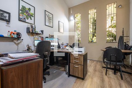 Sala - Escritório de casa à venda com 4 quartos, 300m² em Vila Madalena, São Paulo