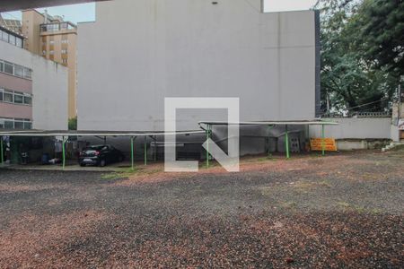 Garagem de casa à venda com 1 quarto, 722m² em Menino Deus, Porto Alegre