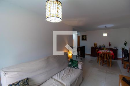 Sala de apartamento à venda com 3 quartos, 110m² em Marazul, Niterói