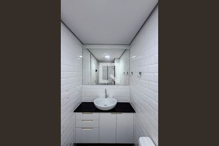 Banheiro de kitnet/studio para alugar com 1 quarto, 26m² em Vila Mariana, São Paulo