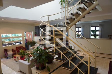 Sala de Estar de casa de condomínio para alugar com 4 quartos, 620m² em Morada dos Pássaros, Barueri