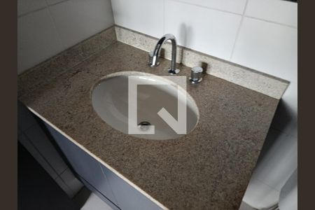 Banheiro de kitnet/studio à venda com 1 quarto, 30m² em Vila Madalena, São Paulo