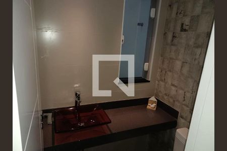 Casa à venda com 3 quartos, 300m² em Jardim São Paulo, São Paulo
