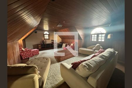 Casa à venda com 4 quartos, 450m² em Jardim Maia, Guarulhos