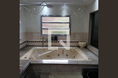 Casa à venda com 9 quartos, 268m² em Vila Maria Alta, São Paulo