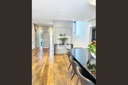 Casa à venda com 4 quartos, 600m² em Residencial Morada dos Lagos, Barueri