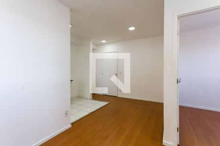 sala  de apartamento para alugar com 2 quartos, 90m² em Parque Arariba, São Paulo