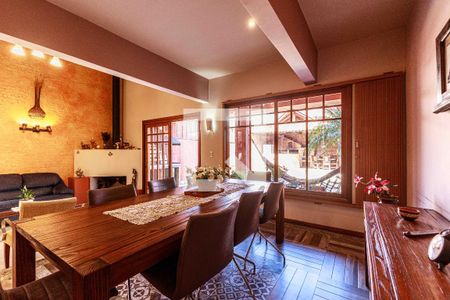 Sala de casa para alugar com 3 quartos, 391m² em Jardim Itu, Porto Alegre