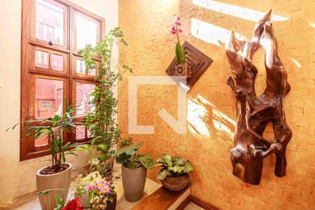 Sala de casa para alugar com 3 quartos, 391m² em Jardim Itu, Porto Alegre