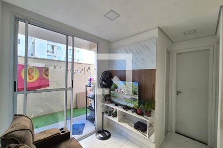 Sala de apartamento à venda com 2 quartos, 65m² em Vila Palacios, Campinas