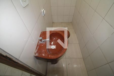 Banheiro de casa para alugar com 2 quartos, 80m² em Vila Renato (zona Norte), São Paulo