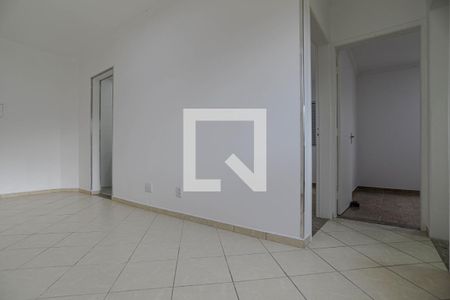Sala de apartamento para alugar com 2 quartos, 65m² em Nova Mogilar, Mogi das Cruzes
