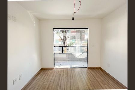 Apartamento à venda com 2 quartos, 138m² em Cabral , Contagem