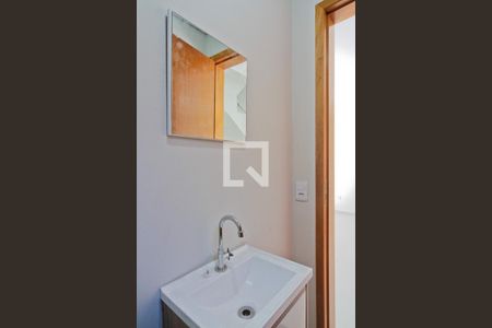 Lavabo de casa de condomínio para alugar com 2 quartos, 80m² em Vila Dom Pedro Ii, São Paulo