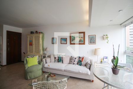 Sala de apartamento à venda com 3 quartos, 95m² em Vila Nova Conceição, São Paulo