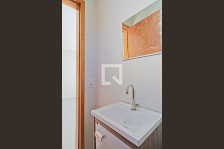 Lavabo de casa de condomínio para alugar com 2 quartos, 80m² em Vila Dom Pedro Ii, São Paulo