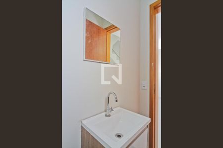 Lavabo de casa de condomínio para alugar com 2 quartos, 80m² em Vila Dom Pedro Ii, São Paulo