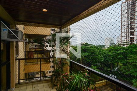Varanda de apartamento para alugar com 2 quartos, 94m² em Barra da Tijuca, Rio de Janeiro