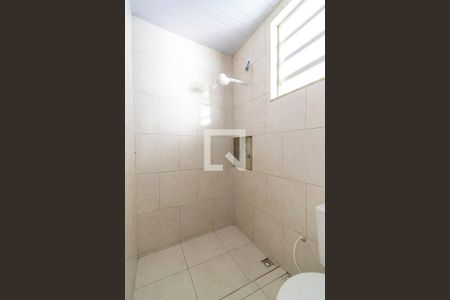 Banheiro de casa para alugar com 1 quarto, 40m² em Brás de Pina, Rio de Janeiro