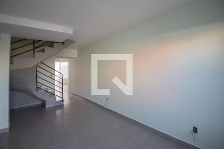 Sala de casa à venda com 2 quartos, 75m² em Jardim Leblon, Belo Horizonte