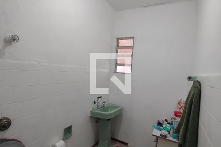 Banheiro de casa à venda com 1 quarto, 400m² em Barcelona, São Caetano do Sul