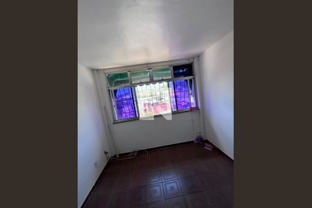 Sala de apartamento para alugar com 2 quartos, 60m² em Colubandê, São Gonçalo