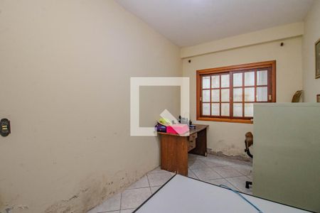 Escritório de casa para alugar com 3 quartos, 300m² em Passo D’areia, Porto Alegre