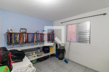 Casa 1 - Quarto 1 de casa à venda com 3 quartos, 345m² em Vila Sao Jose (guaianazes), São Paulo