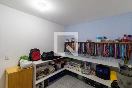 Casa 1 - Quarto 1 de casa à venda com 3 quartos, 345m² em Vila Sao Jose (guaianazes), São Paulo