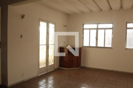 Sala 3 de casa para alugar com 7 quartos, 560m² em Pechincha, Rio de Janeiro