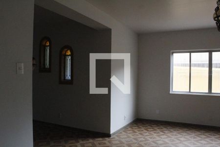 Sala de casa para alugar com 7 quartos, 560m² em Pechincha, Rio de Janeiro