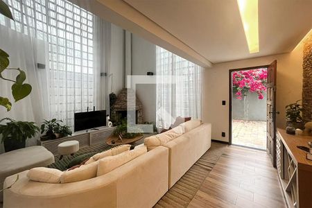 Sala de Estar de casa para alugar com 3 quartos, 274m² em Ouro Preto, Belo Horizonte
