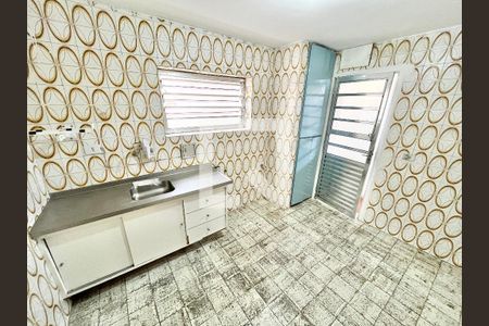 Cozinha de casa para alugar com 1 quarto, 40m² em Parque Peruche, São Paulo