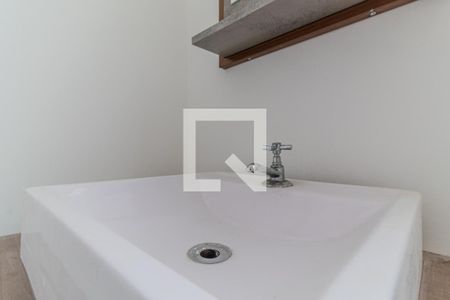 Banheiro de kitnet/studio à venda com 1 quarto, 36m² em Santa Ifigênia, São Paulo