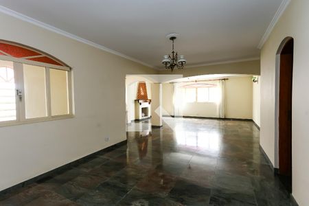 Sala  de casa para alugar com 3 quartos, 252m² em Jardim Londrina, São Paulo